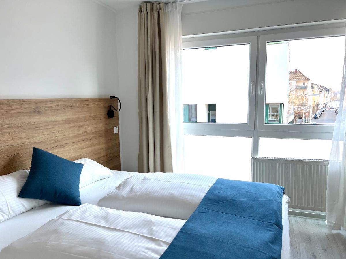 Hotel 83 Bonn Bagian luar foto